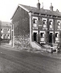 Taken in Royal Terrace (no 5), Royal Road, Hunslet Carr, Leeds, Yorkshire and sourced from www.leodis.net.