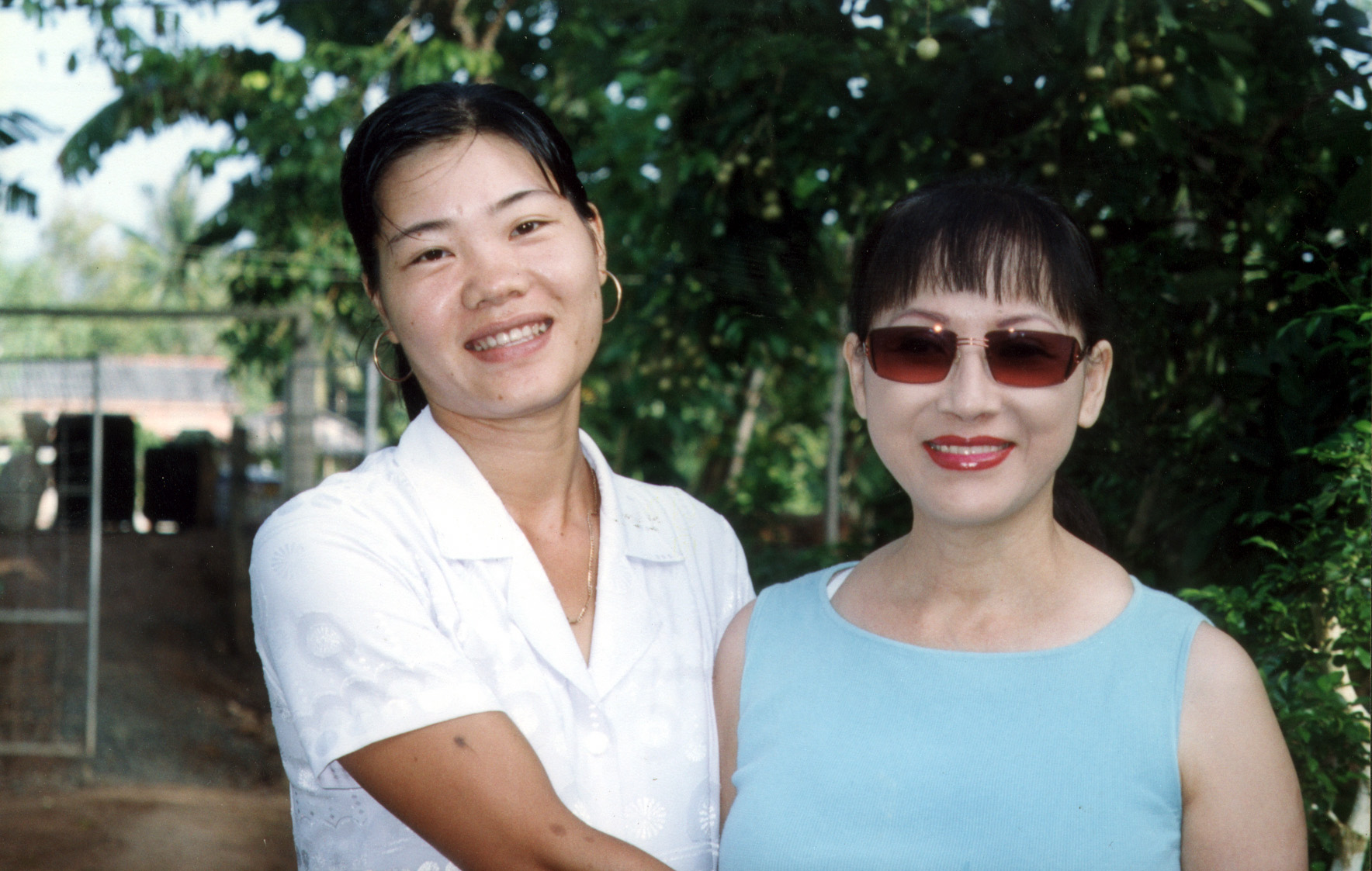 Taken in 1998 in nhà gốc Vỉnh Hòa.