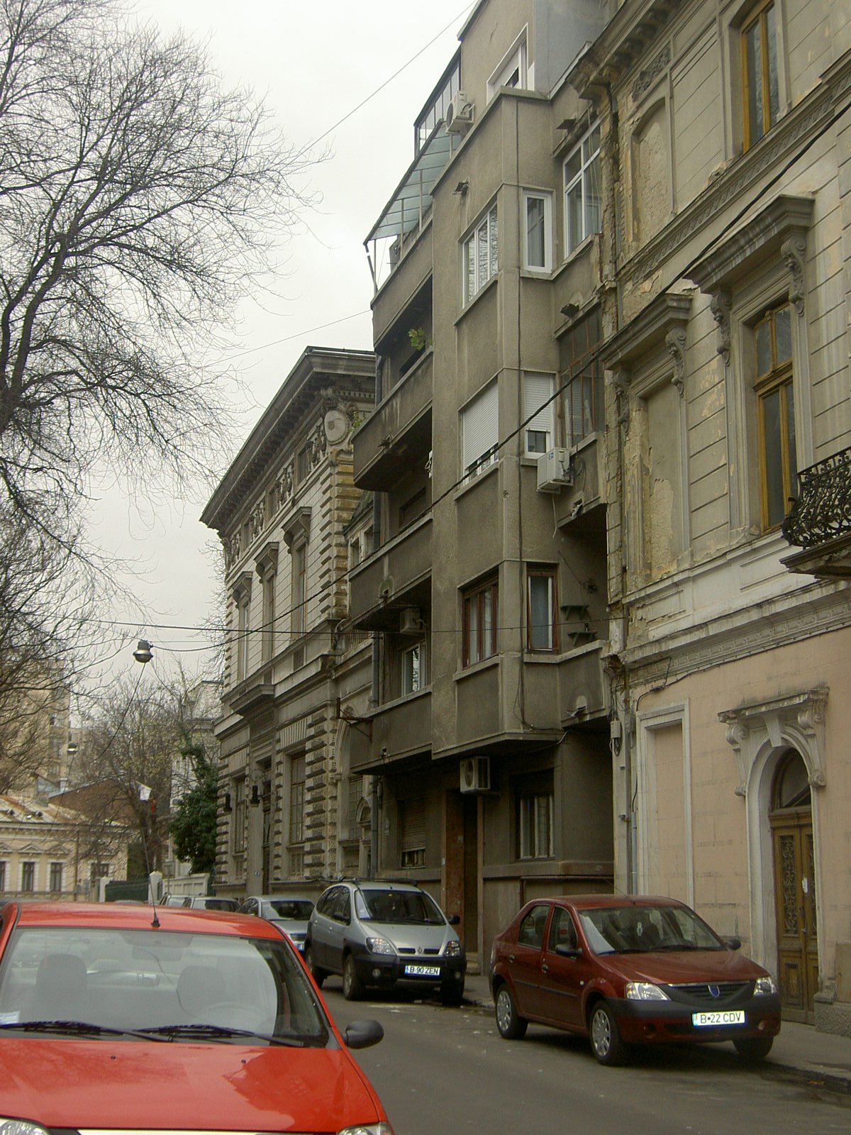 Taken on March 25th, 2007 in Bucureşti (=Bucharest) and sourced from JG029873=ALX=FinkelsteinAlex.