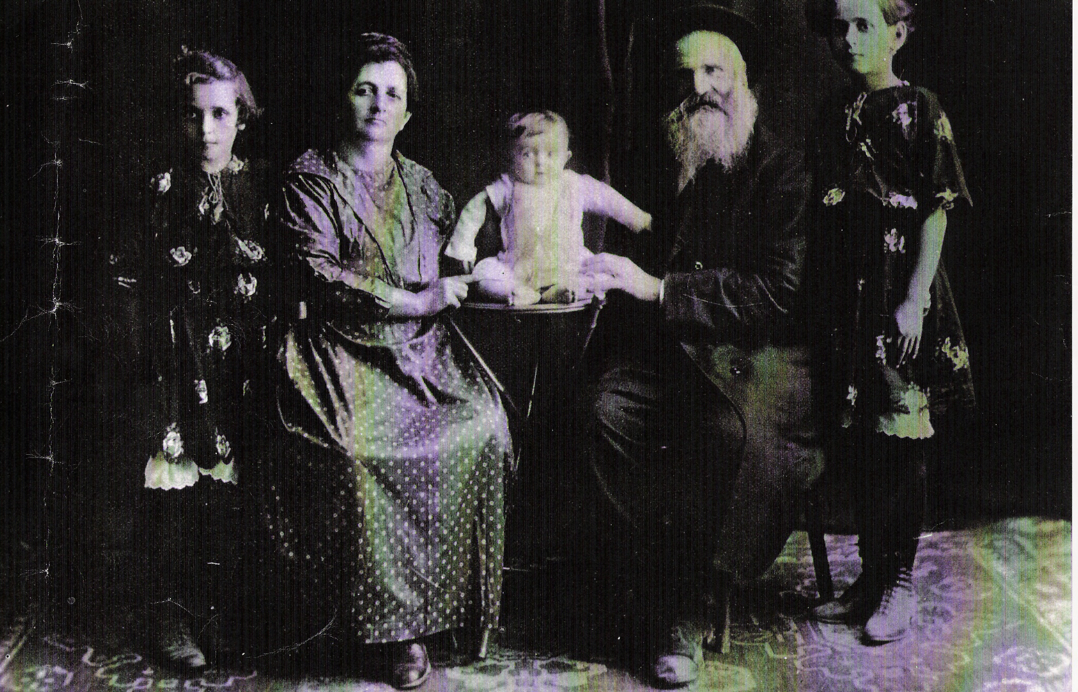Taken in 1925 in Deniliwke and sourced from TEL(LewiShoshanah).