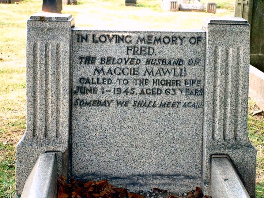 Taken in Oaston Road Cemetary, Nuneaton, Warwickshire.