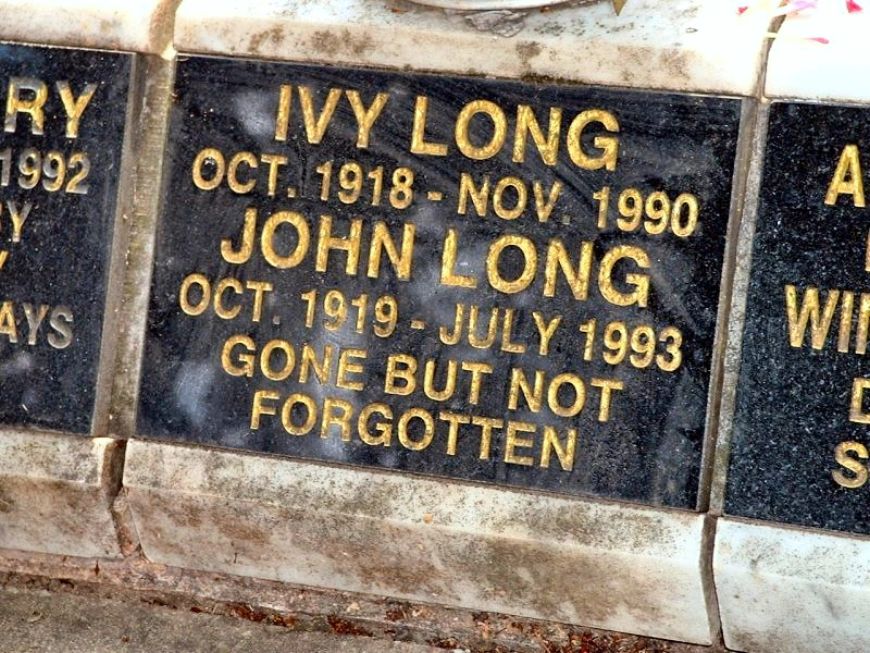 Taken in Oaston Road Cemetary, Nuneaton, Warwickshire.