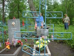 Taken&nbsp; июня 2009 г  кладбище Черная Гора and sourced from 2009 июнь поездка в Великие Луки, Лихолетье, Ловец.