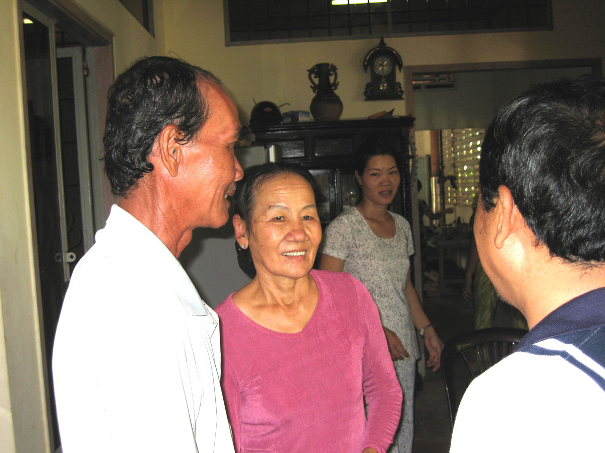 Taken in July 2007 in nhà gốc Vỉnh Hòa.