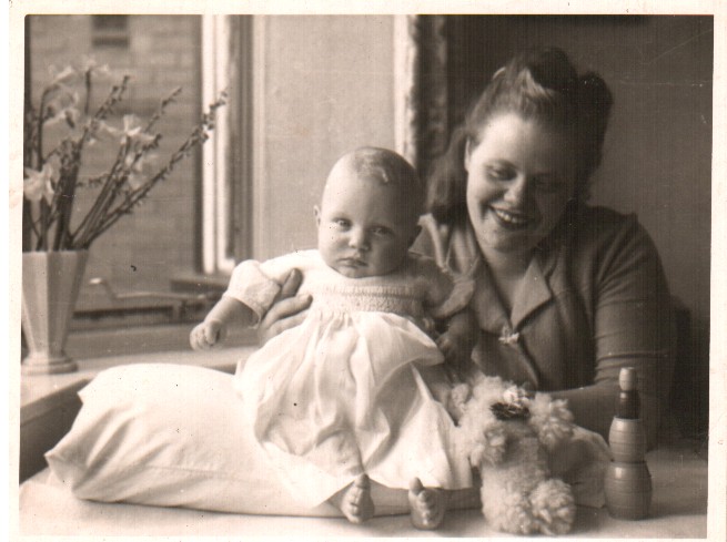 Taken about 1952 and sourced from Individual - Sue Robinson (nee Doxey).