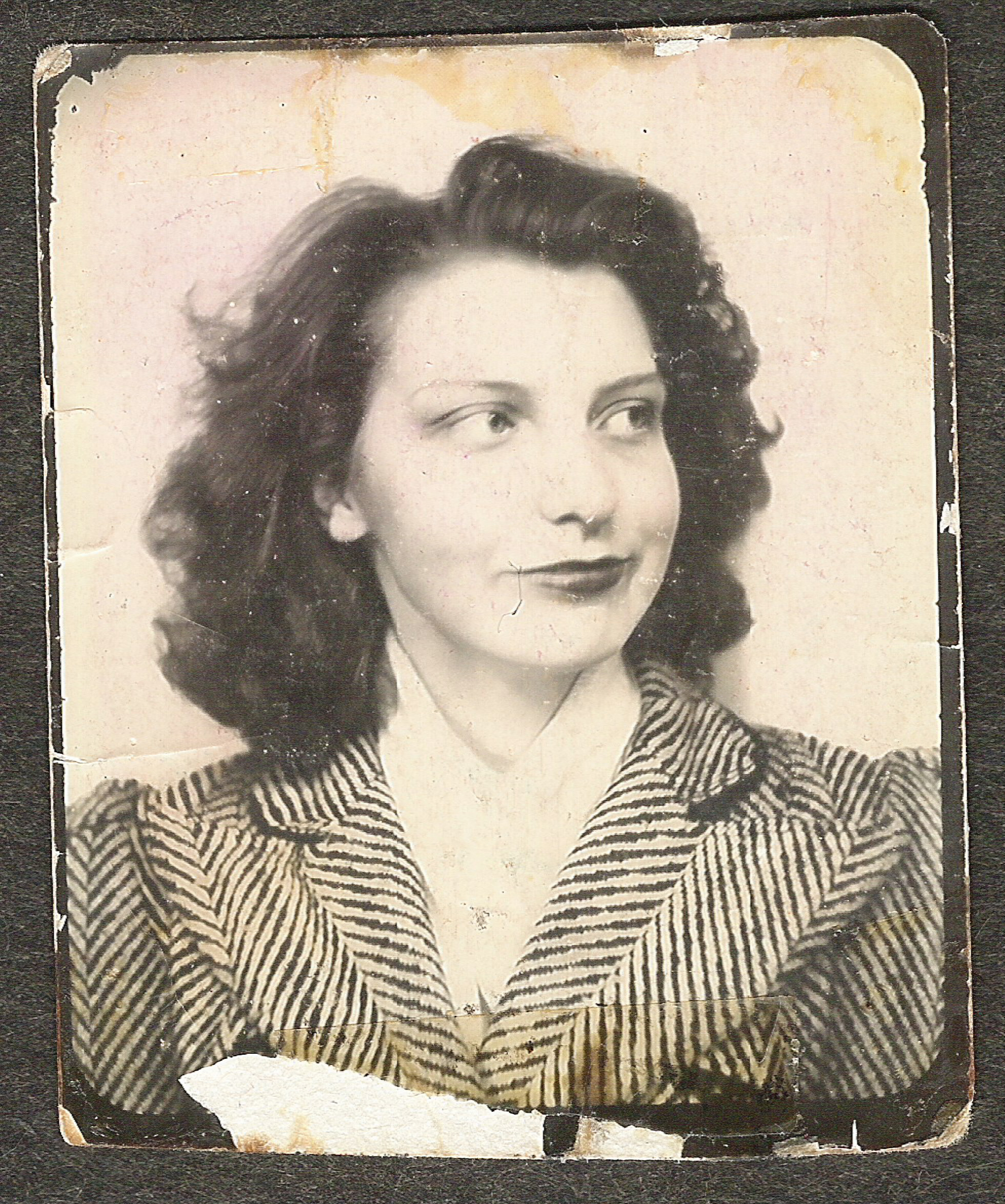 Taken about 1939 and sourced from Ruth Jean Laub.